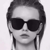 Lovely Trendy Black PC Sunglasses