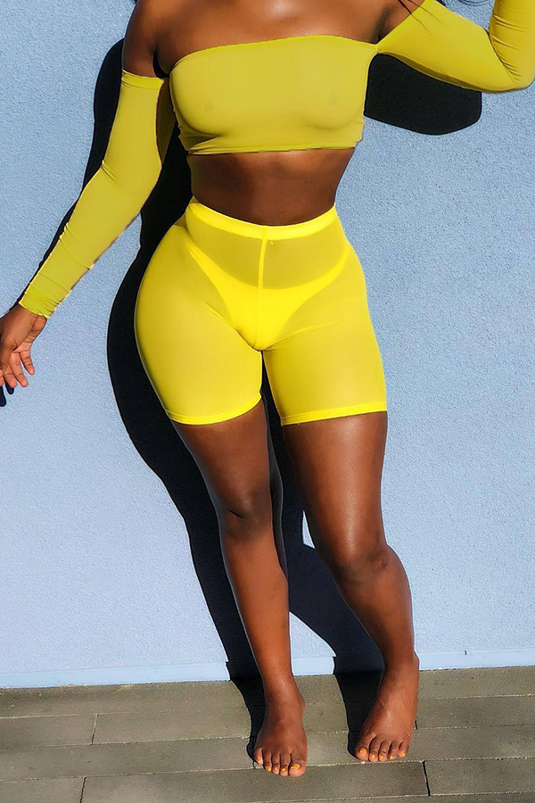 Lovely Trendy Dew Shoulder Yellow Two-piece Shorts Set(Without Underpants)