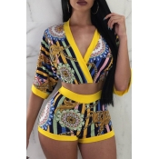Lovely Casual V Neck Printed Yellow Two-piece Shor