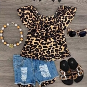 Lovely Stylish Leopard Print Girl Two-piece Shorts