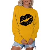 lovely Sportswear Lip Print Yellow Plus Size Hoodi
