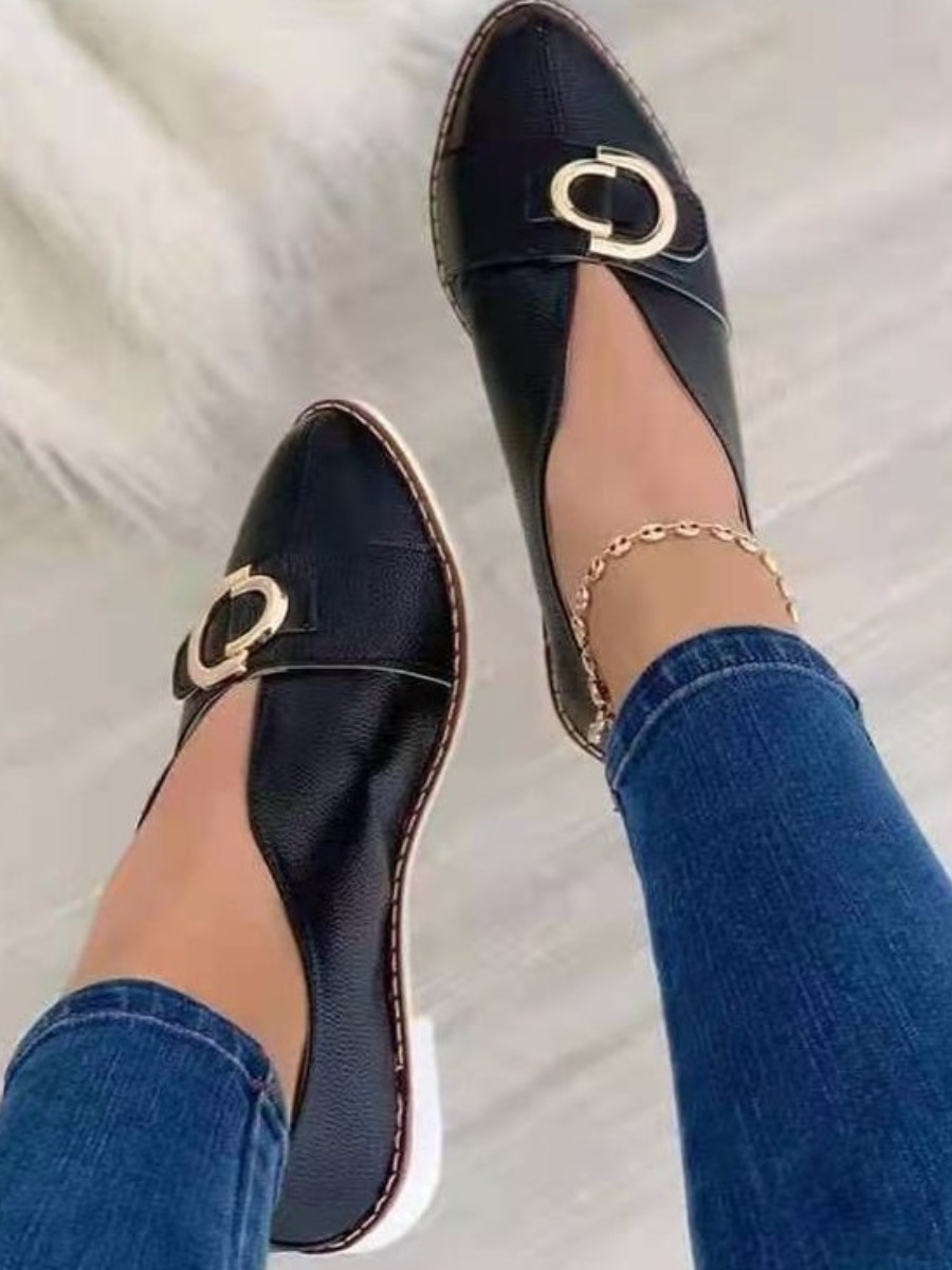 LW Buckle Design Quilted Flats