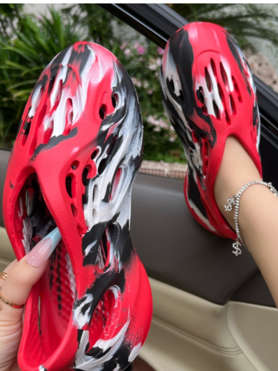 LovelyWholesale Painted Cut Out flats Summer Casual Color Block Spring Summer 2024