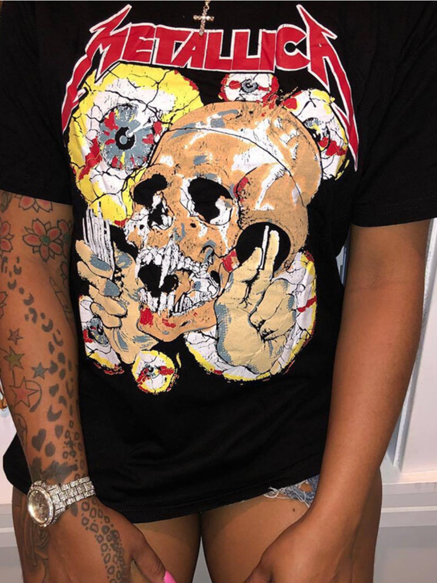 LovelyWholesale Skull Head Letter Print T-shirt Summer Short Sleeve Casual Basic Round Neck Spring Summer 2024