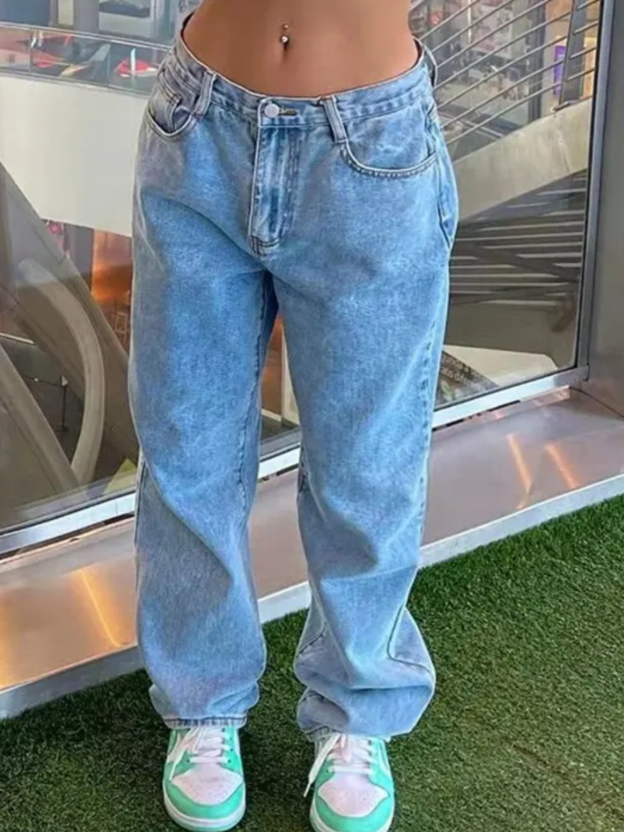 LW Low Waist Straight Stretchy Jeans