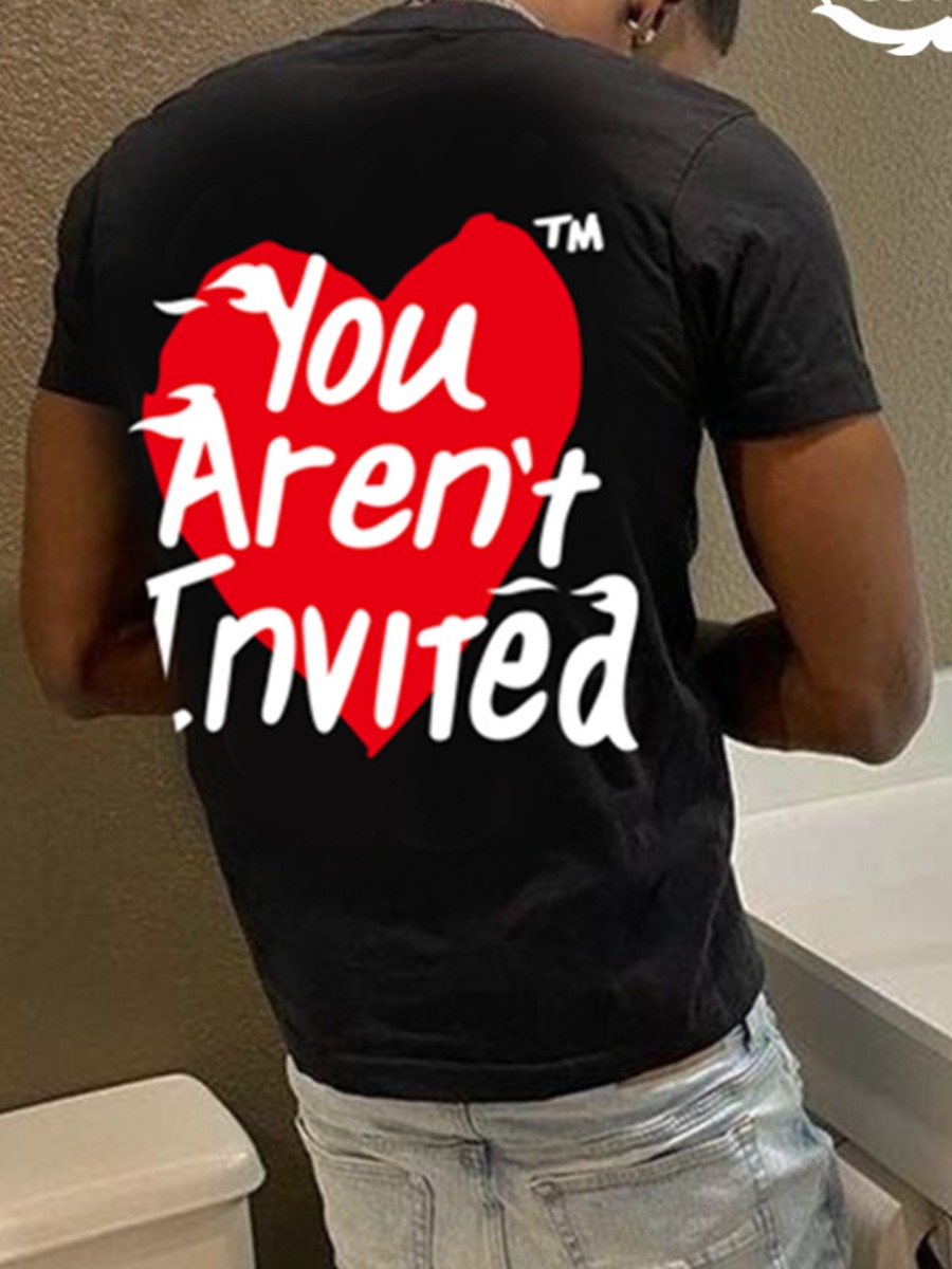 LovelyWholesale COTTON Men Heart Letter Print T-shirt Summer Short Sleeve Casual Round Neck Spring Summer 2024