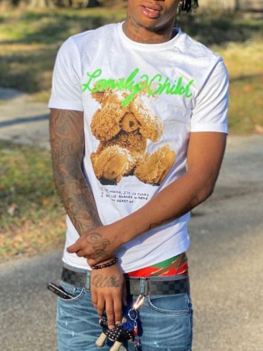 LovelyWholesale COTTON Men Teddy Bear Letter Print T-shirt Summer Short Sleeve Casual Basic Round Neck Spring Summer 2024