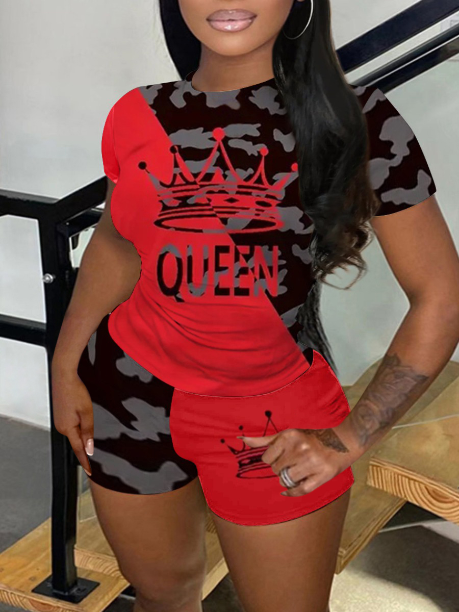 LW Plus Size Camo Crown Queen Letter Print Shorts Set