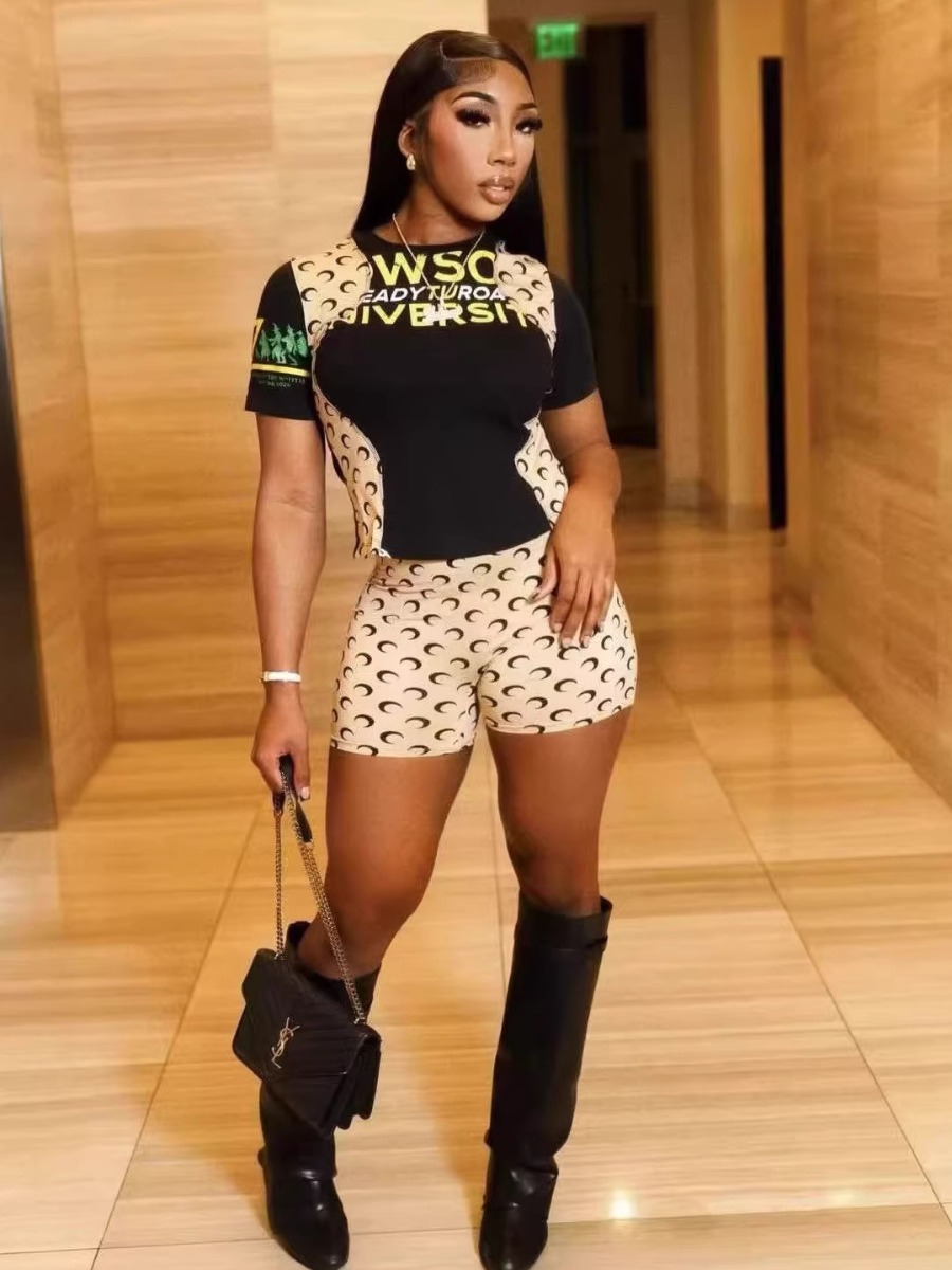 LW Street Polyester Round Neck Letter Print Geomet